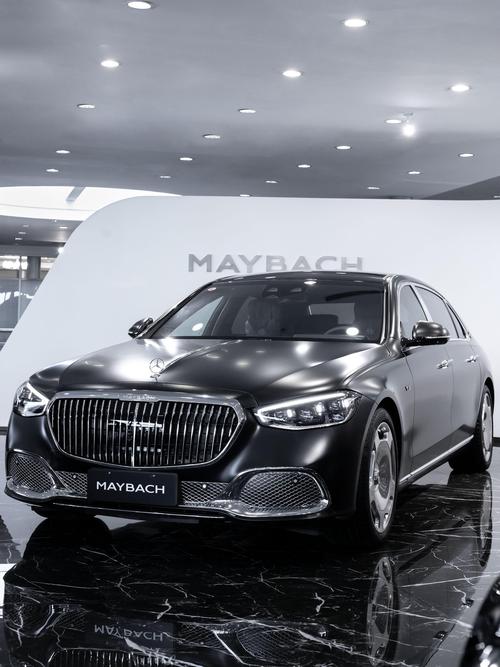 深圳17岚图汽车的售后服务让用户无忧出行，迈巴赫未来的豪华车趋势